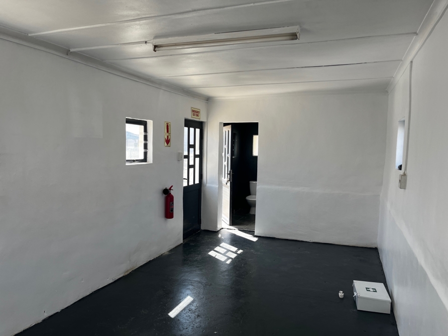 Commercial Property for Sale in Struisbaai Western Cape
